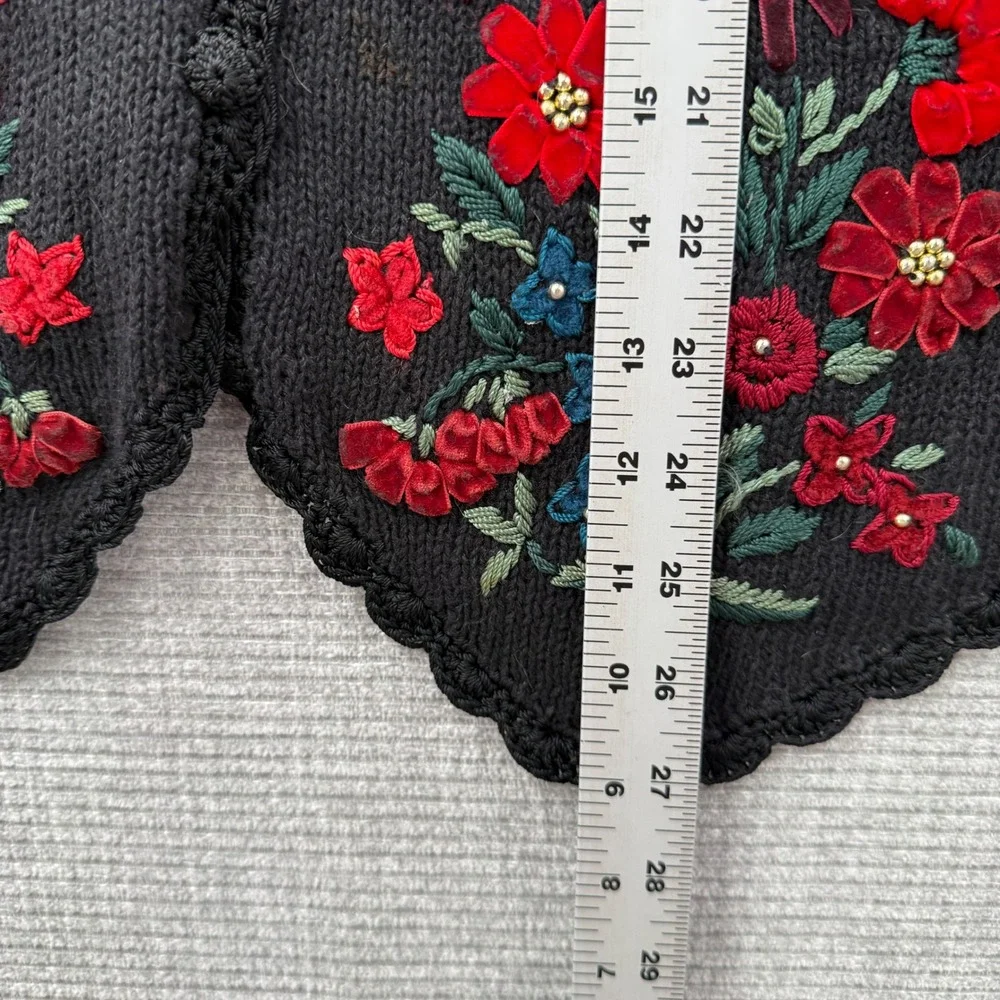 Erika Black Floral Embroidered Button Front‎ Knit Vest Women's S Ramie Cotton